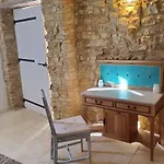 Le Mas Aigaliers Frühstückspension 5*
